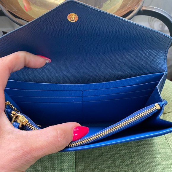 Authentic Prada Wallet - Picture 9 of 12